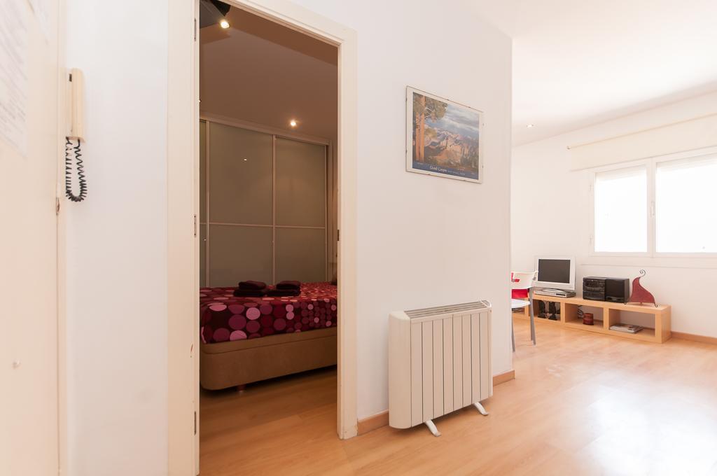 Cute Apartment In Sants Station With Hbo & Alexa & Ac Барселона Экстерьер фото